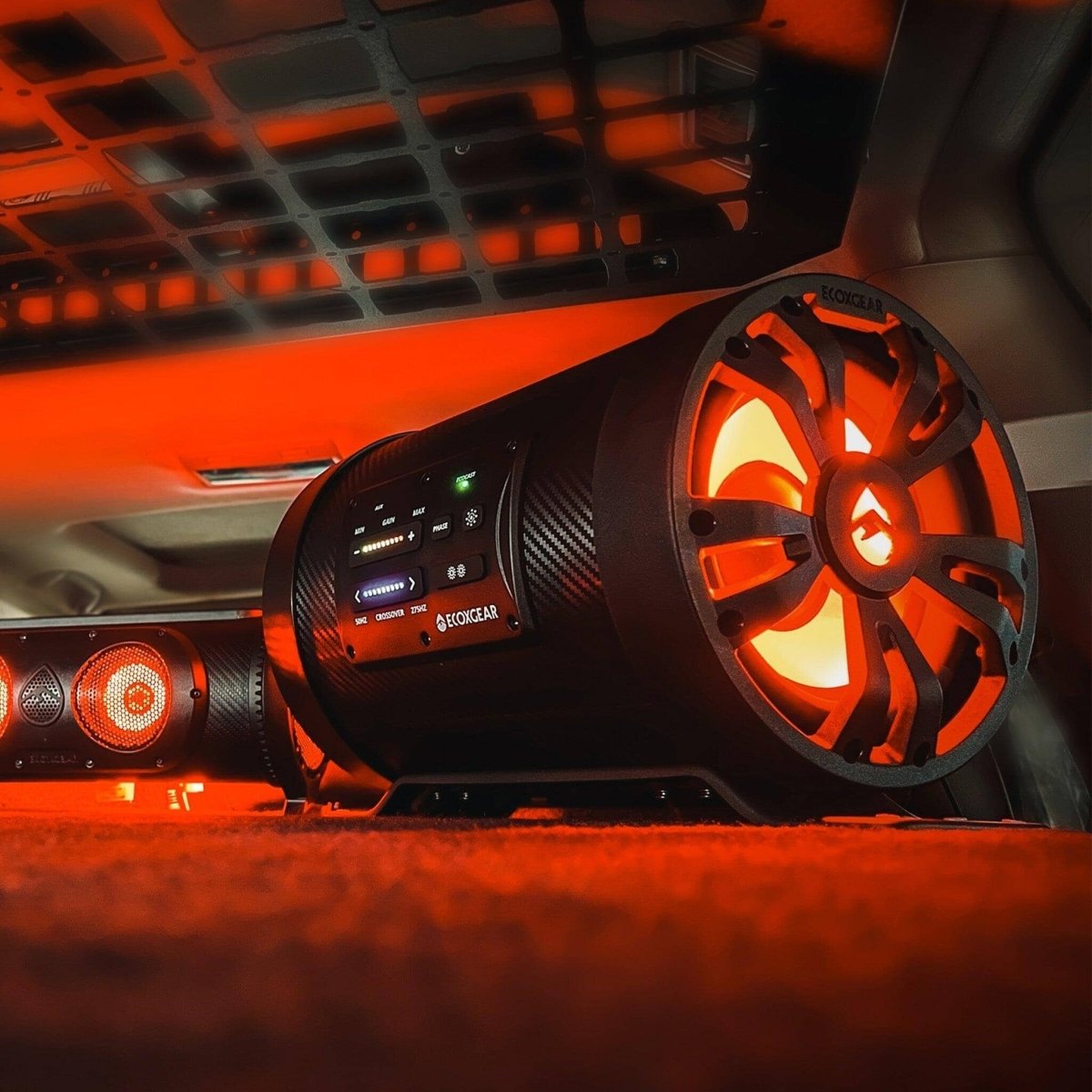 ECOXGEAR SoundExtreme ES08 powersports sealed powered 8-inch subwoofer tube with built in 500-watt amplifier - NZ Offroader