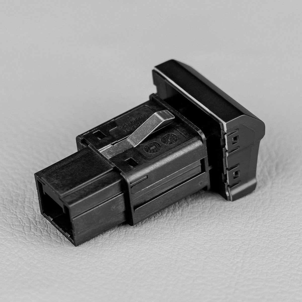 STEDI Center Switch To Suit Amarok - NZ Offroader